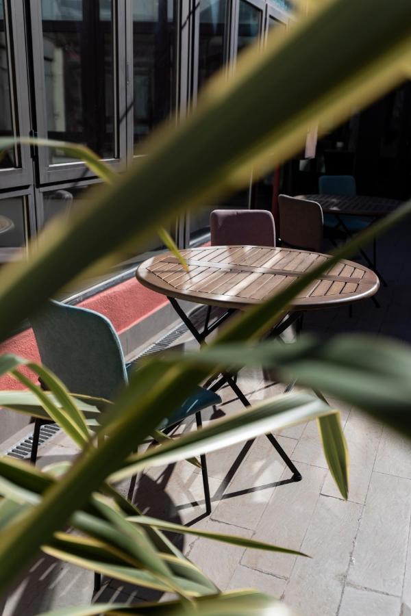 Petit Palace Preciados Madrid Exterior photo