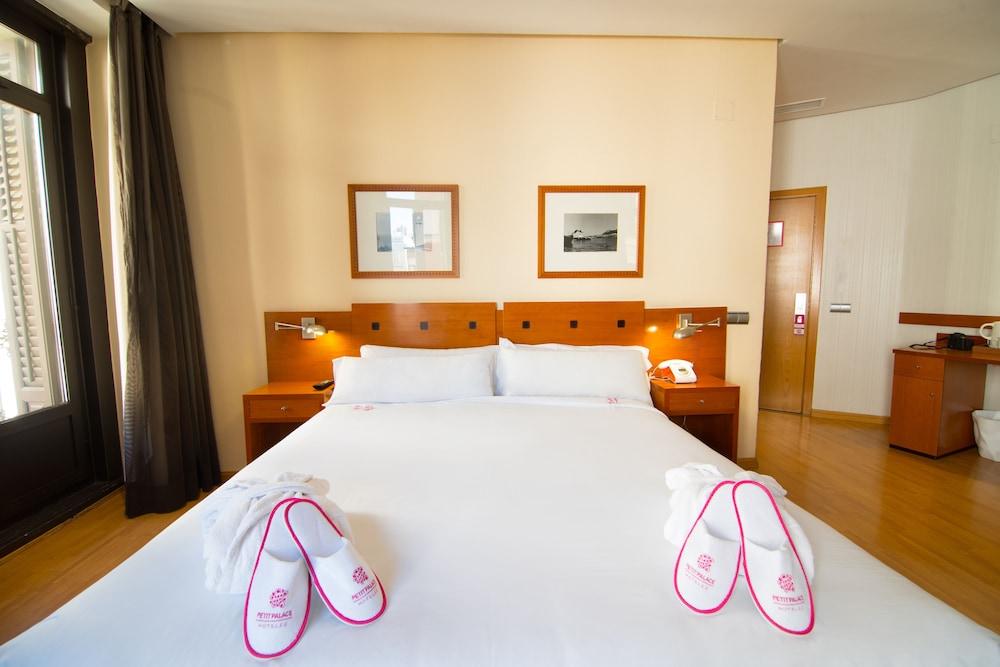 Petit Palace Preciados Madrid Exterior photo